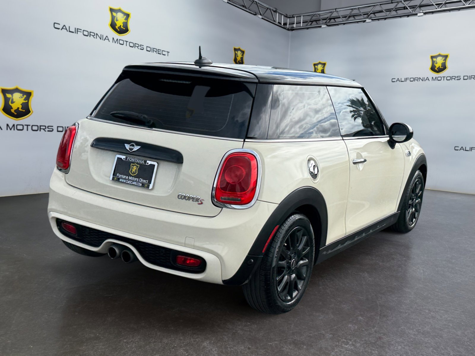 Used 2016 MINI Cooper S FWD image 5