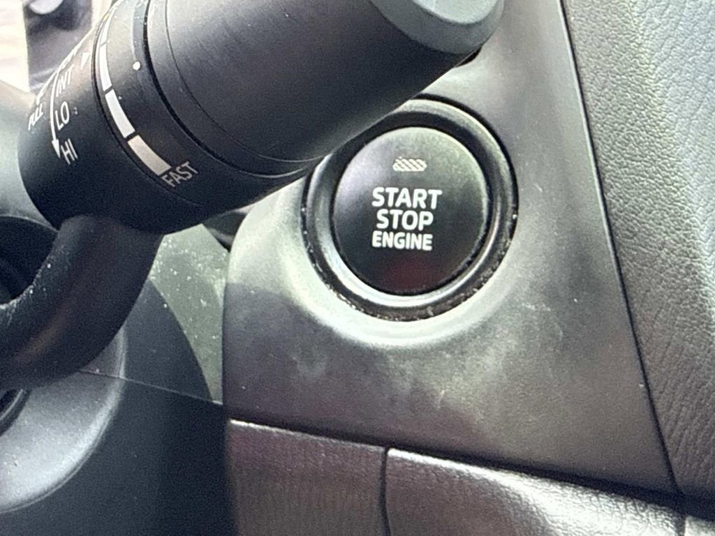 Used 2017 MAZDA MAZDA3 Sport FWD image 34