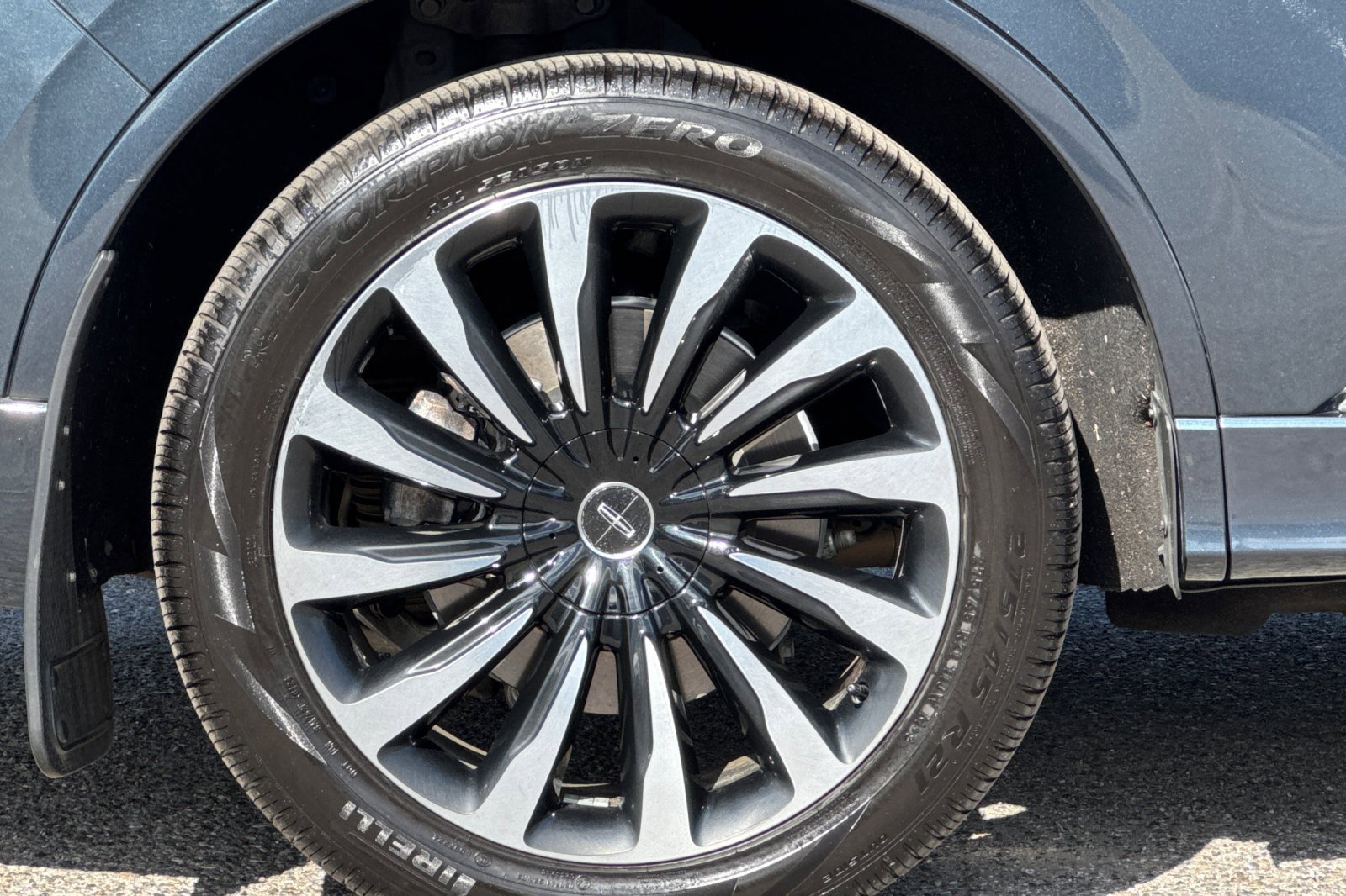 Used 2020 Lincoln Aviator Black Label Grand Touring w/ Class IV Trailer Tow Package image 26