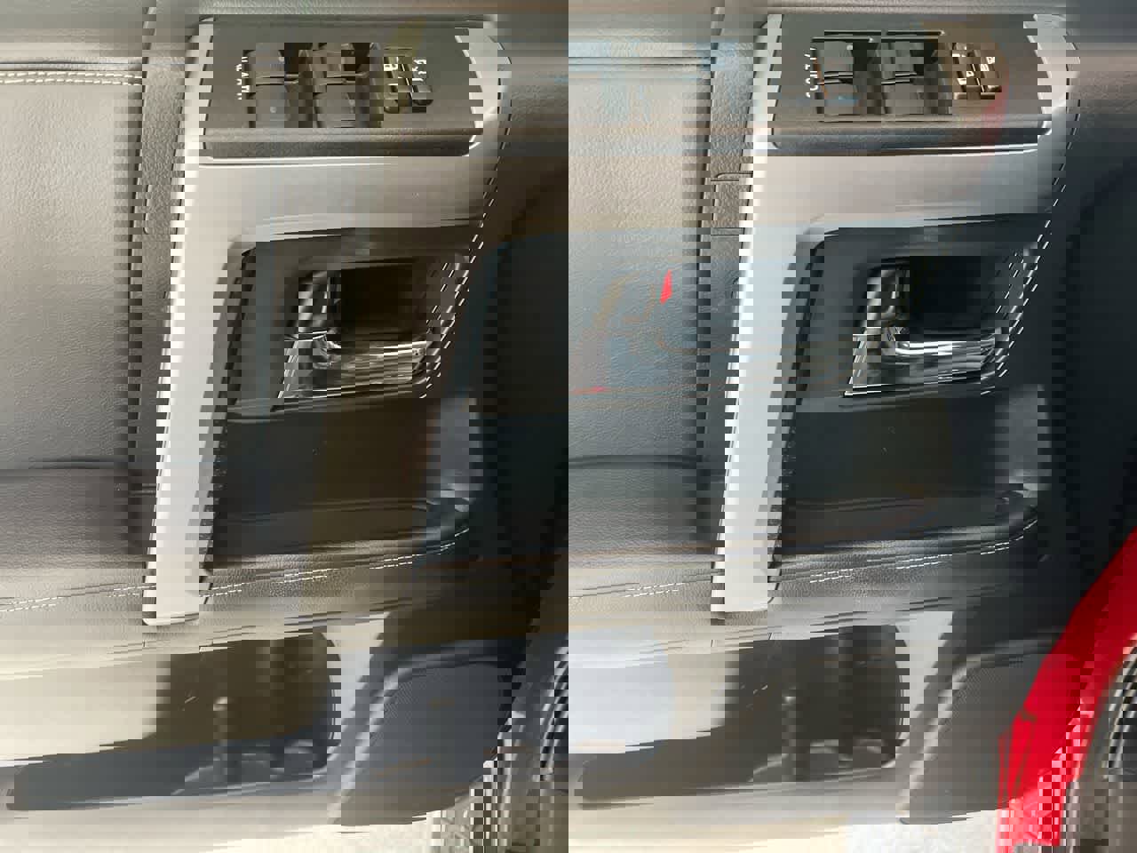 Used 2020 Toyota 4Runner SR5 Premium image 13