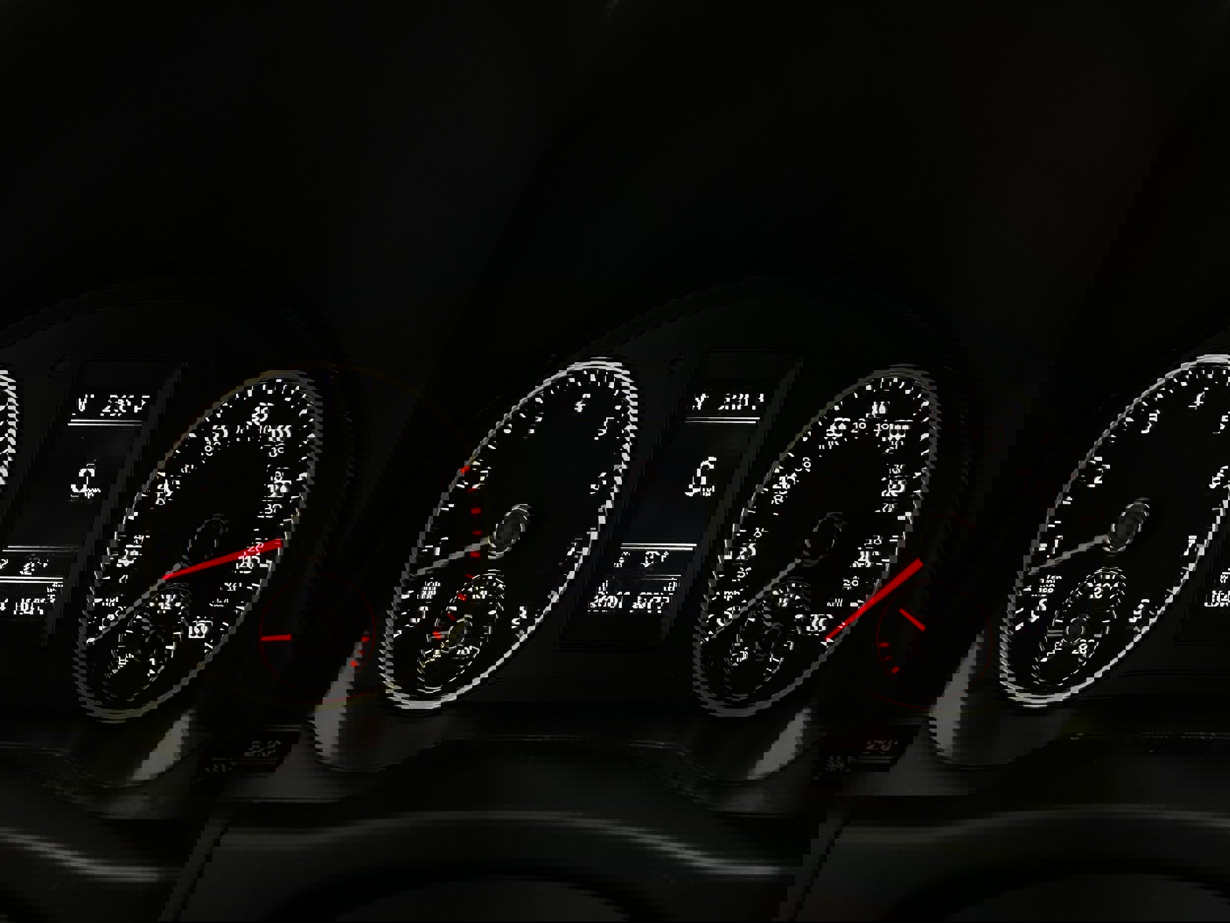 Used 2017 Volkswagen Tiguan Sport image 10