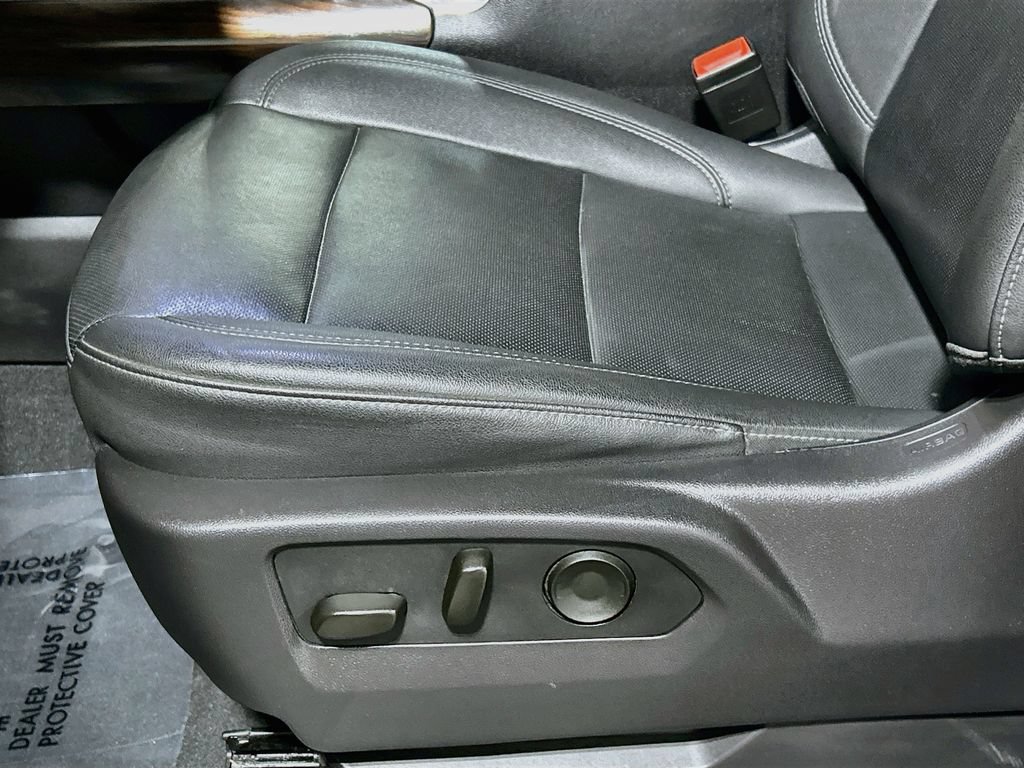 Used 2024 GMC Sierra 1500 SLT AWD/4WD image 18