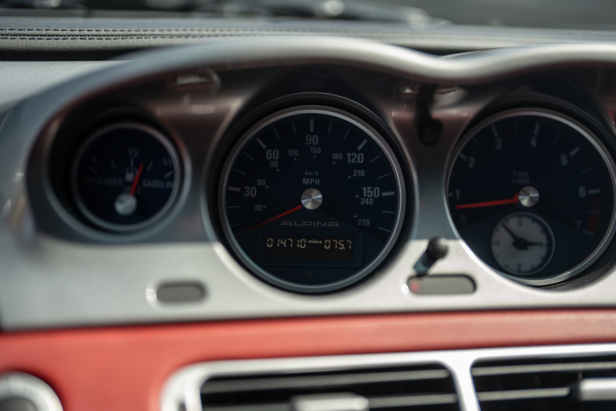 Used 2003 BMW Z8 RWD image 56