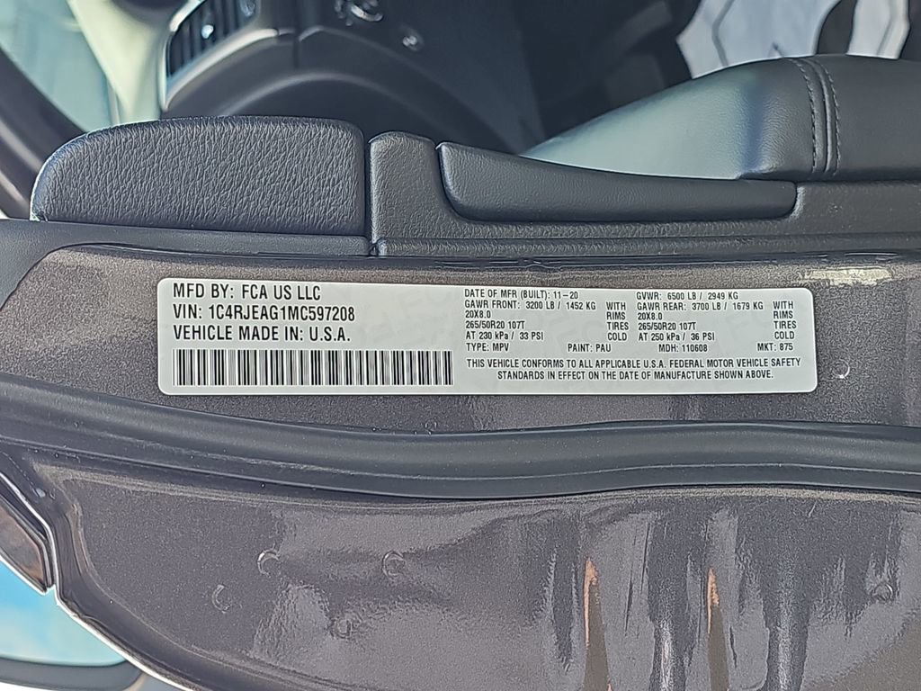 Used 2021 Jeep Grand Cherokee Laredo X image 39