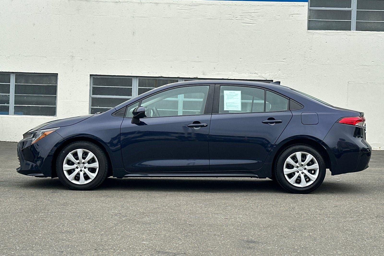Used 2023 Toyota Corolla LE FWD image 8