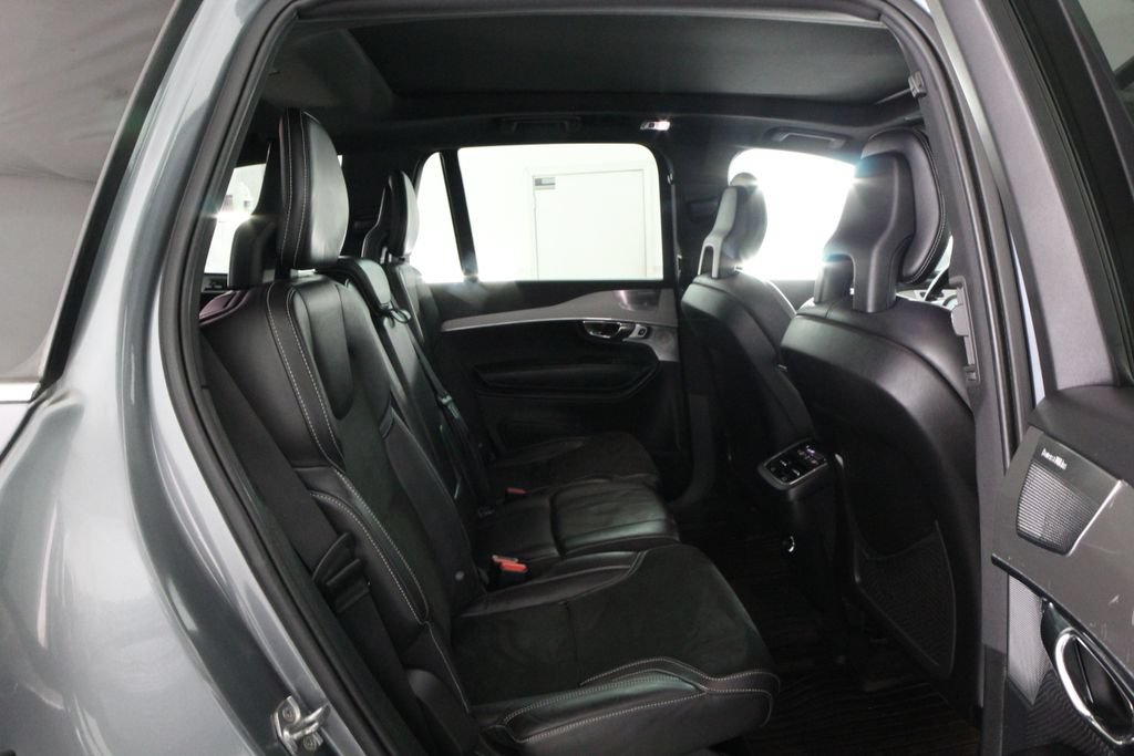 Used 2016 Volvo XC90 T6 R-Design w/ Protection Package Plus AWD/4WD image 42