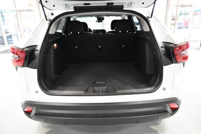 New 2026 Chevrolet Trax LS w/ Driver Confidence Package FWD image 26