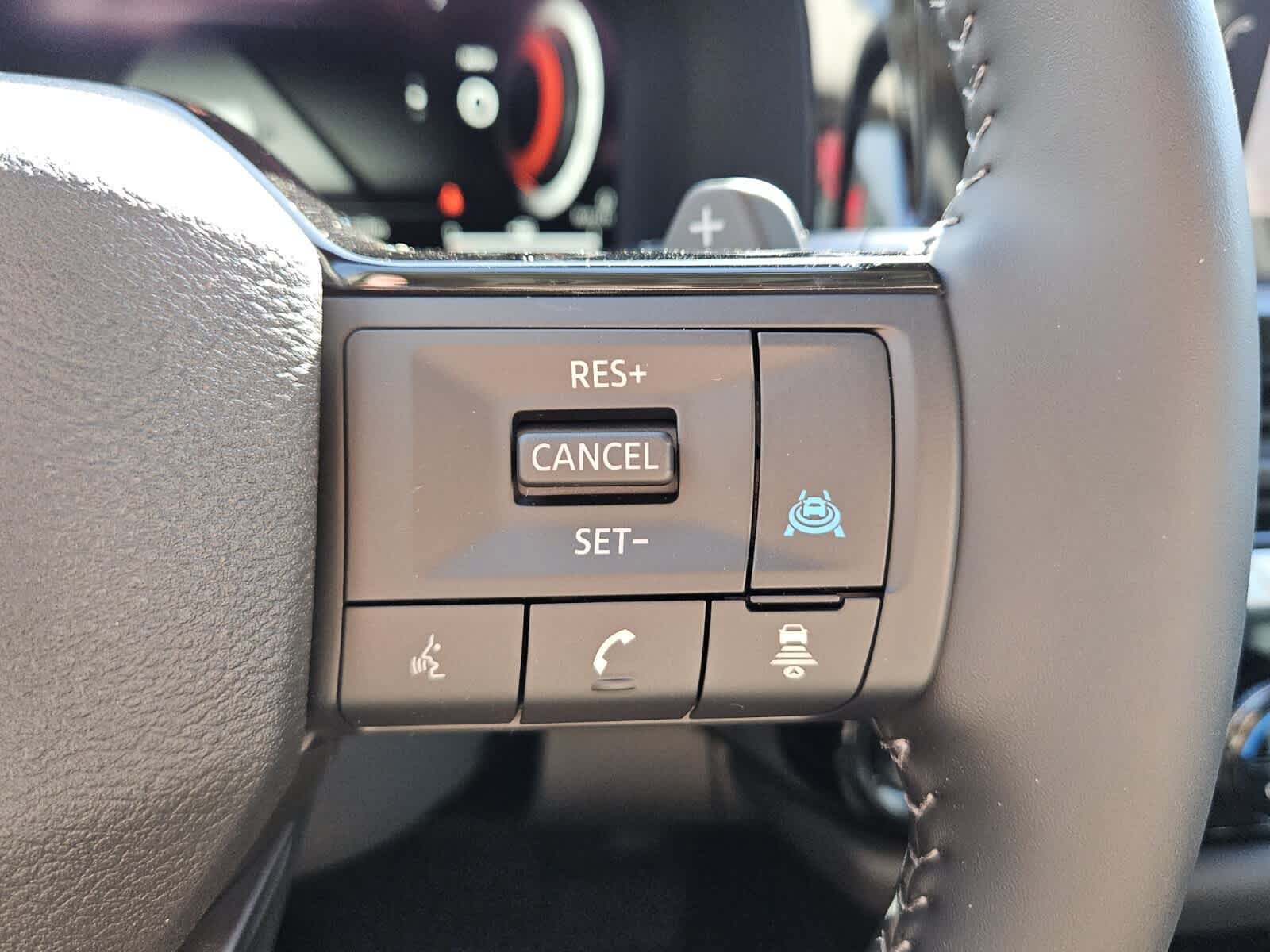 New 2026 Nissan Pathfinder Platinum FWD image 13
