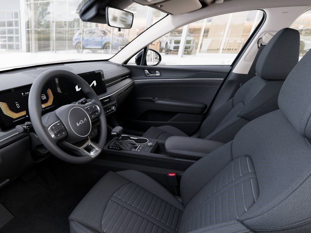 New 2026 Kia K5 LXS FWD image 17