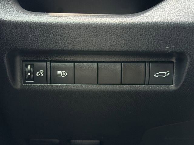 Certified 2022 Toyota RAV4 XLE w/ Convenience Package FWD image 22