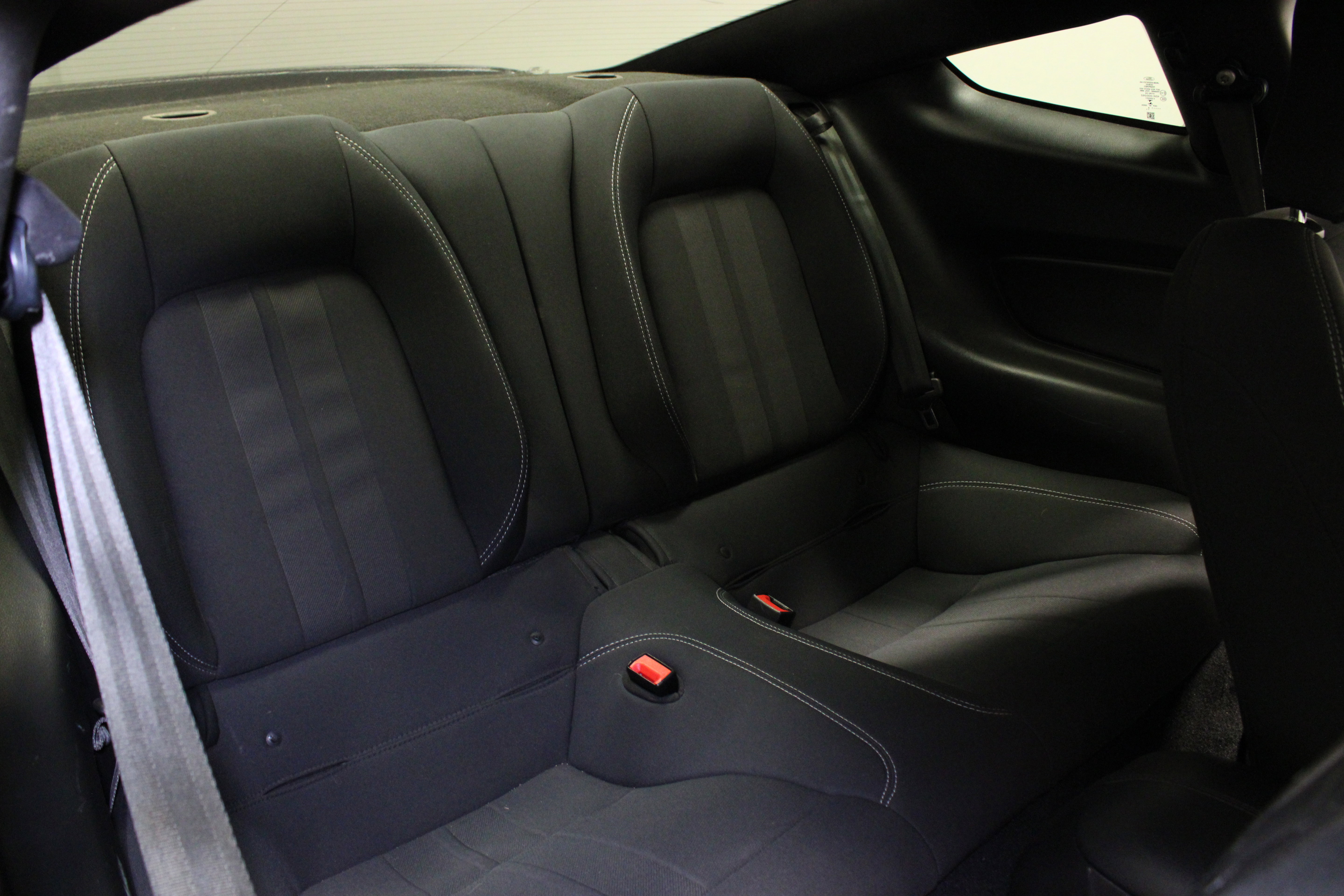 Used 2019 Ford Mustang GT RWD image 14