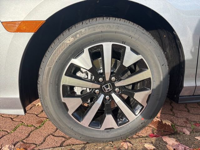 New 2026 Honda Odyssey EX-L image 4