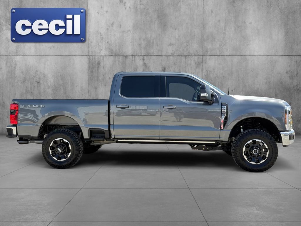 Used 2026 Ford F250 Lariat w/ Tremor Off-Road Package AWD/4WD image 4