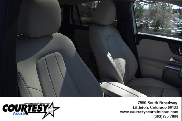 Used 2023 Mercedes-Benz GLA 250 4MATIC image 33