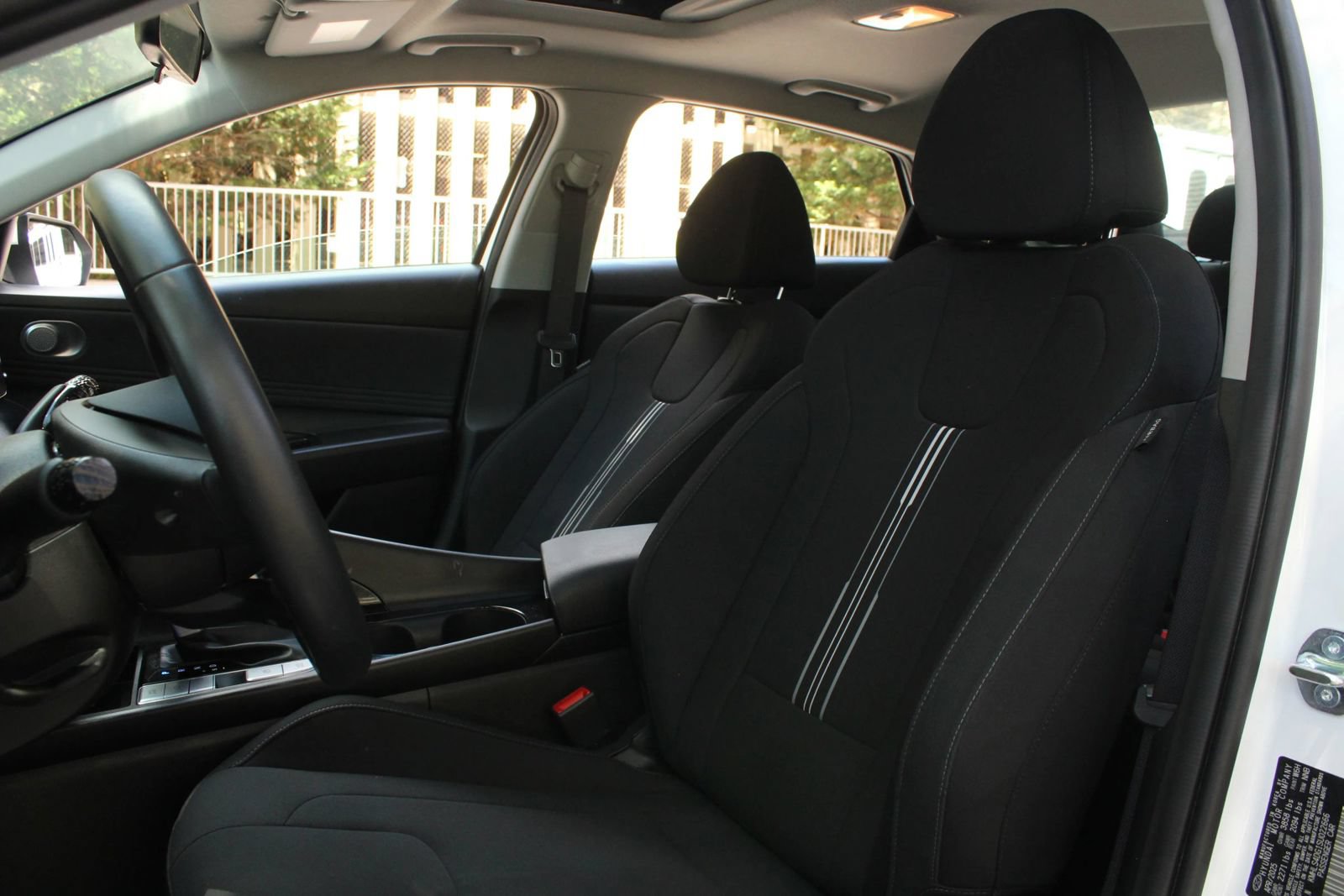 Used 2025 Hyundai Elantra SEL FWD image 16