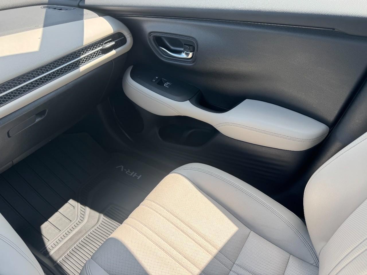 Certified 2024 Honda HR-V EX-L image 16