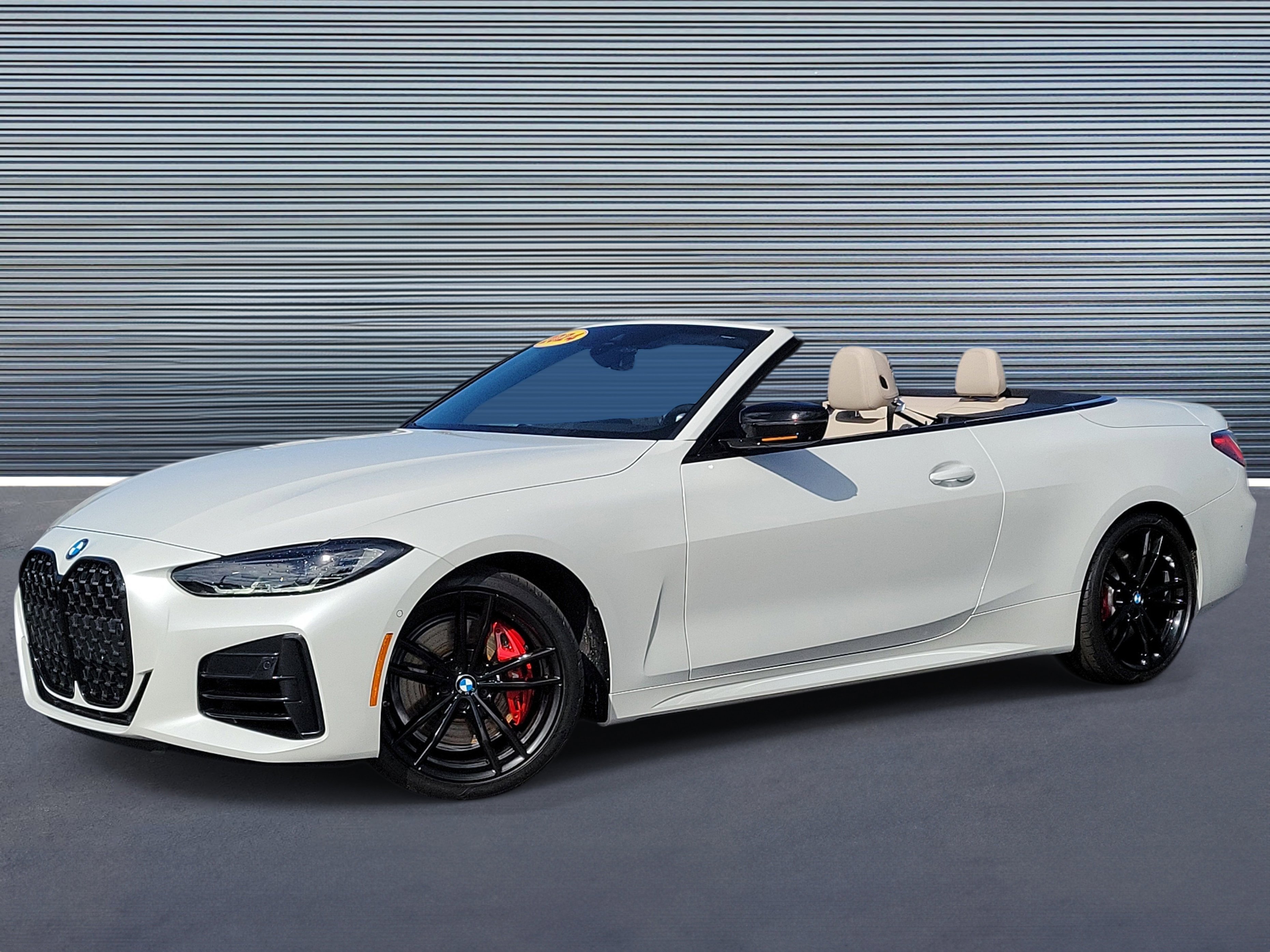 Used 2024 BMW M440i Convertible w/ Premium Package image 1