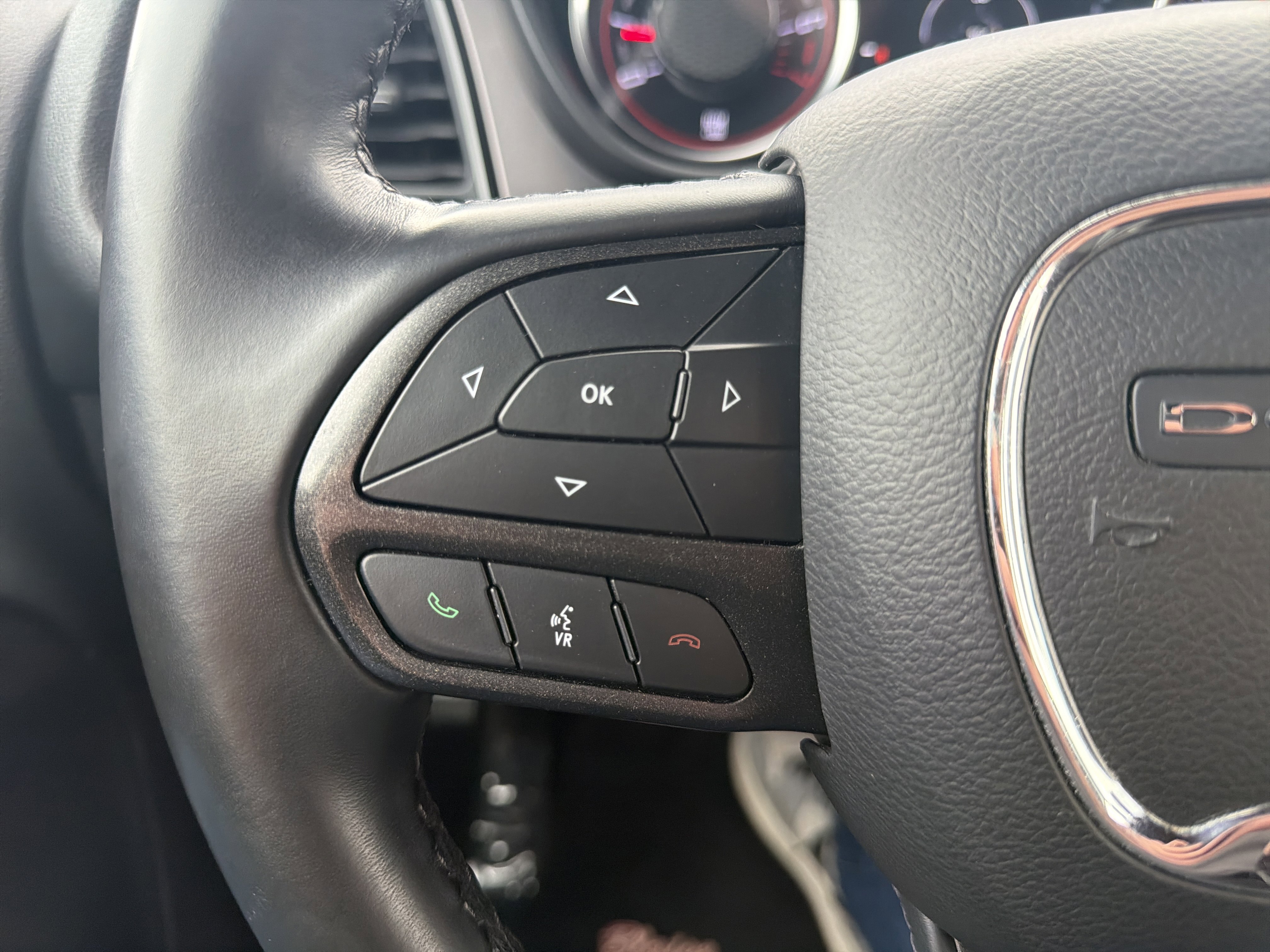 Used 2023 Dodge Challenger SXT image 18