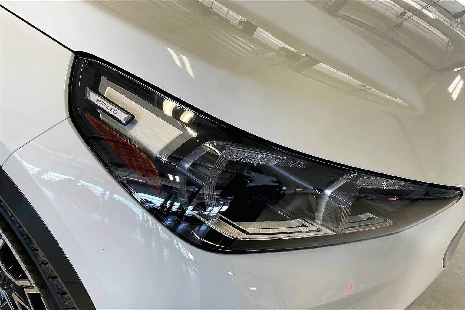 Used 2025 BMW X1 xDrive28i w/ Technology Package image 14