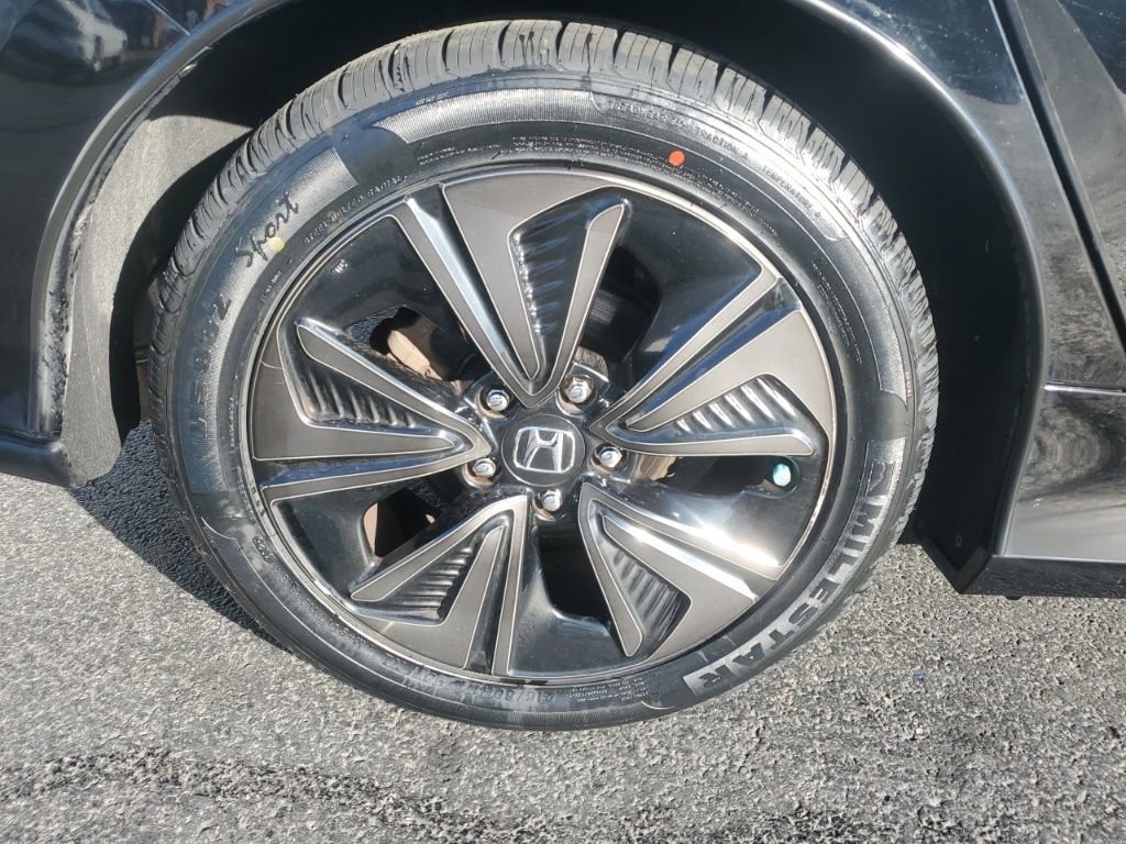 Used 2019 Honda Civic EX image 9