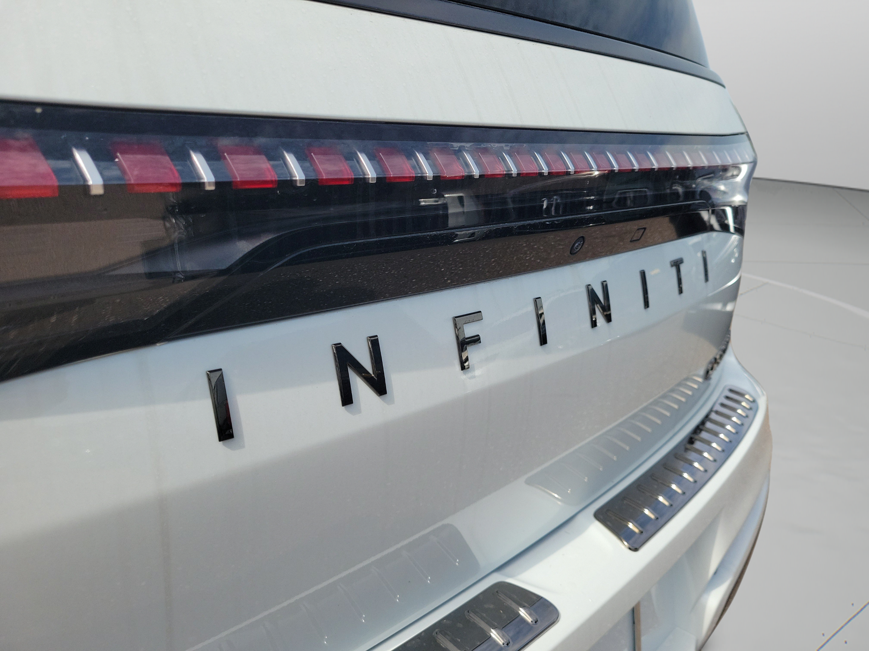 New 2027 INFINITI QX80 Sensory w/ Sport Exterior Package AWD/4WD image 29
