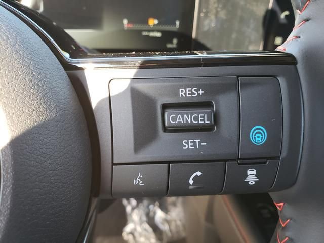 New 2026 Nissan Kicks SR w/ Cold Weather Package image 20