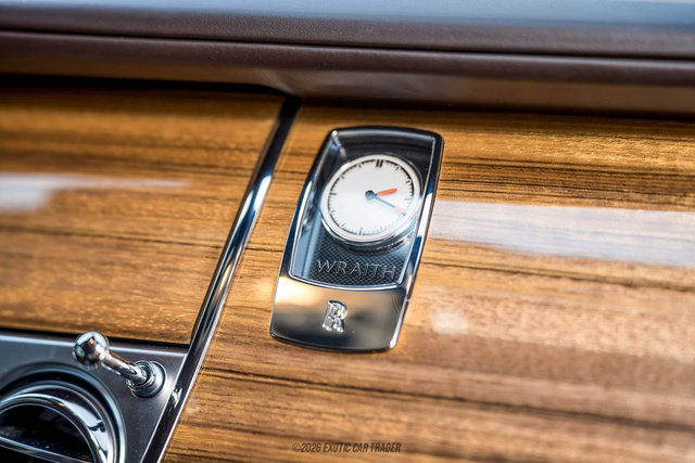 Used 2016 Rolls-Royce Wraith RWD image 50