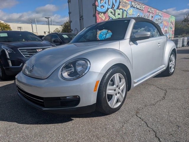 Used 2015 Volkswagen Beetle 1.8T image 3