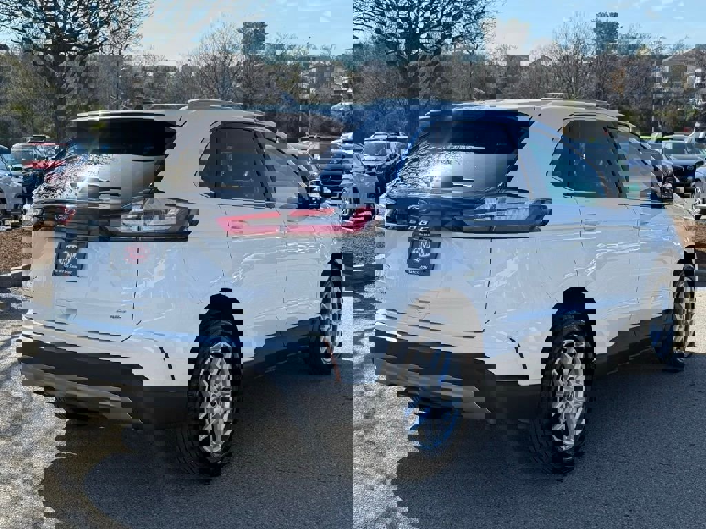 Used 2022 Ford Edge SEL w/ Convenience Package image 8
