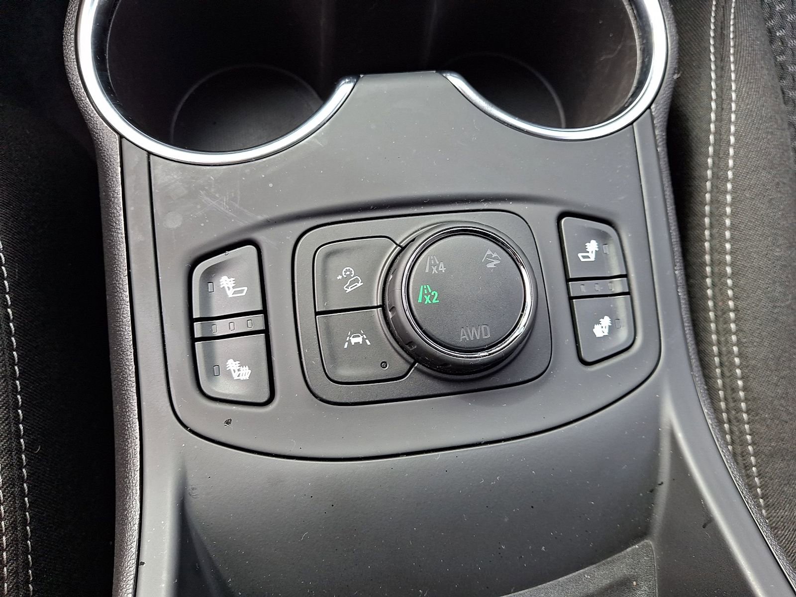 Certified 2024 GMC Terrain SLE w/ Driver Convenience Package image 23