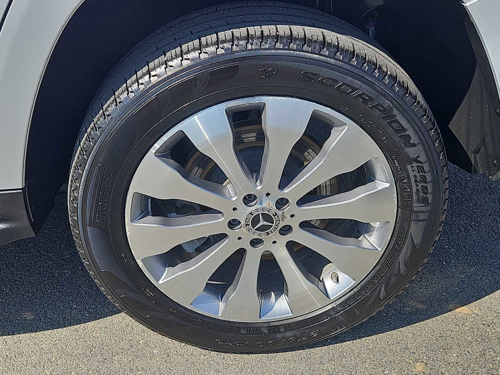 Used 2017 Mercedes-Benz GLS 450 4MATIC image 8