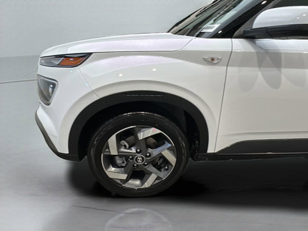 New 2026 Hyundai Venue SEL image 3