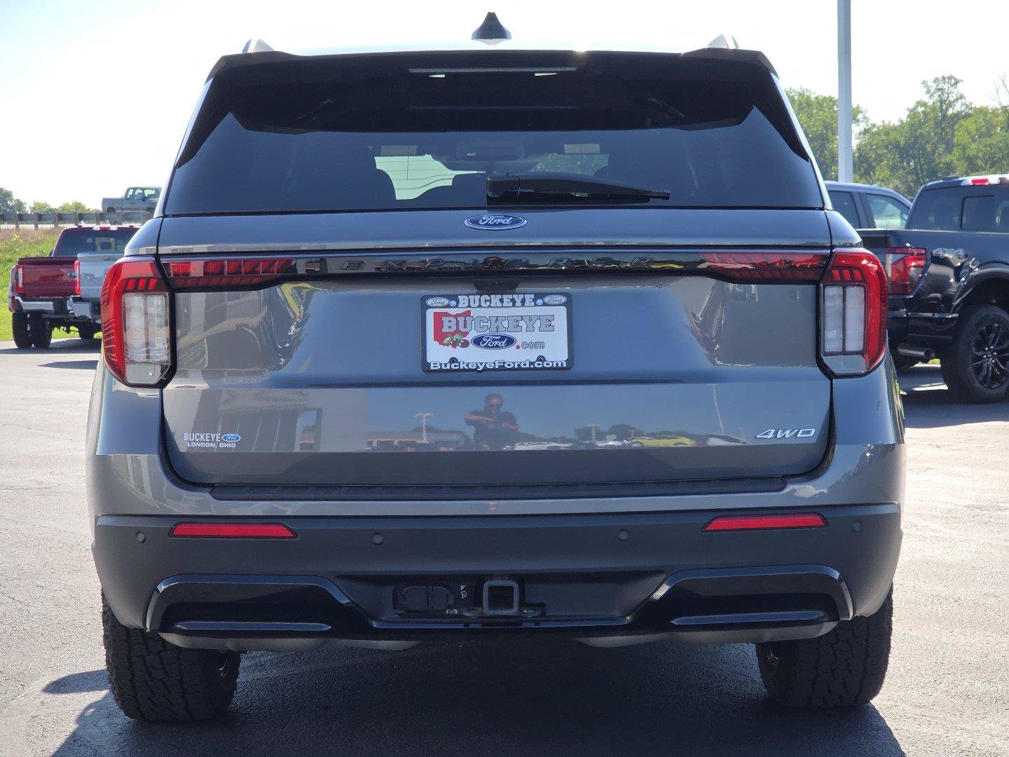 Used 2025 Ford Explorer ST-Line AWD/4WD image 18