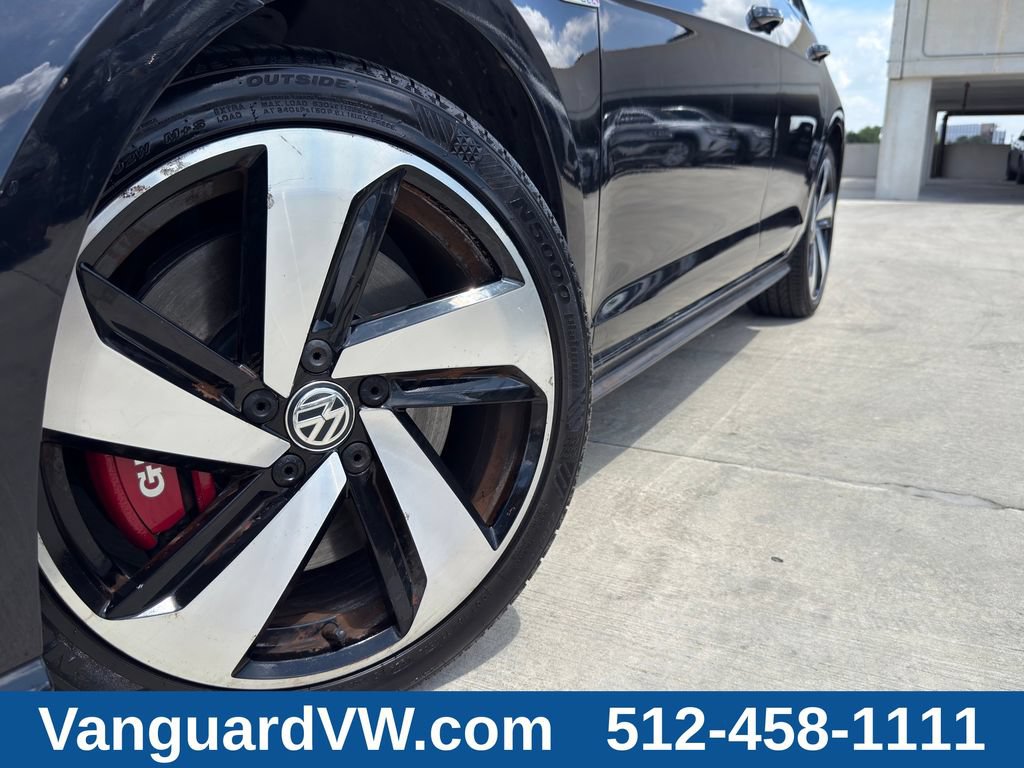 Used 2019 Volkswagen GTI SE w/ SE Experience Package FWD image 4