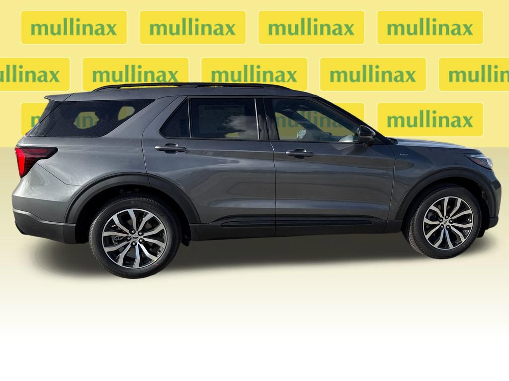New 2026 Ford Explorer ST-Line image 16