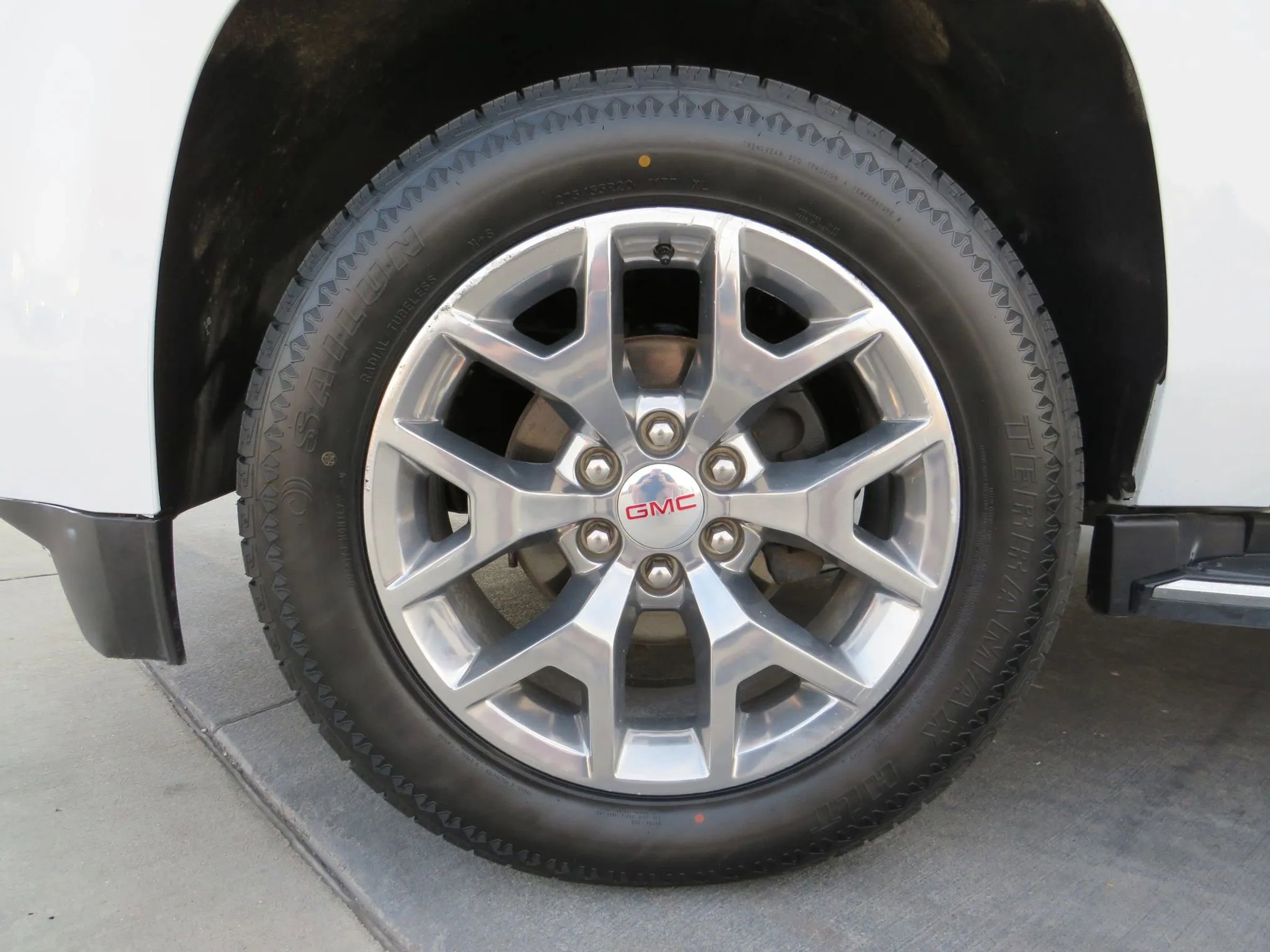 Used 2019 GMC Yukon XL SLT image 57