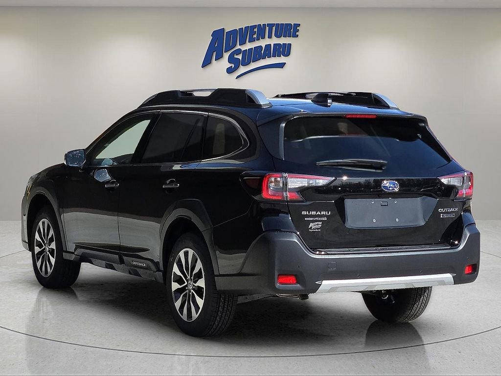 Certified 2025 Subaru Outback Touring AWD/4WD image 5