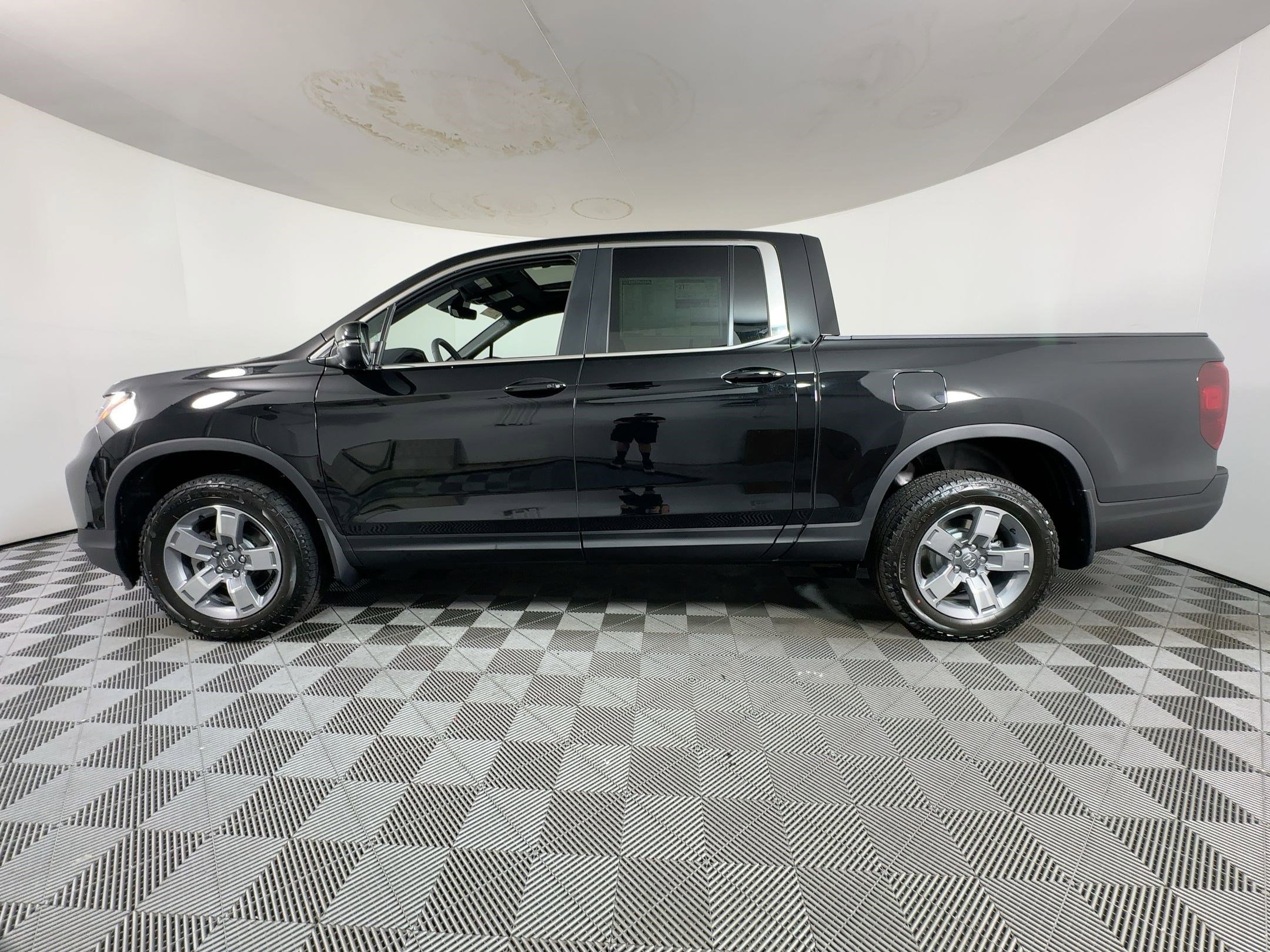 New 2026 Honda Ridgeline RTL image 2