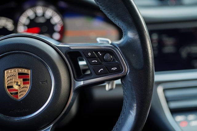 Used 2018 Porsche Panamera 4 image 29