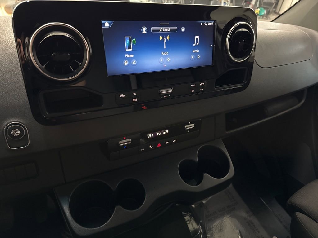 Used 2025 Mercedes-Benz Sprinter 3500 image 31