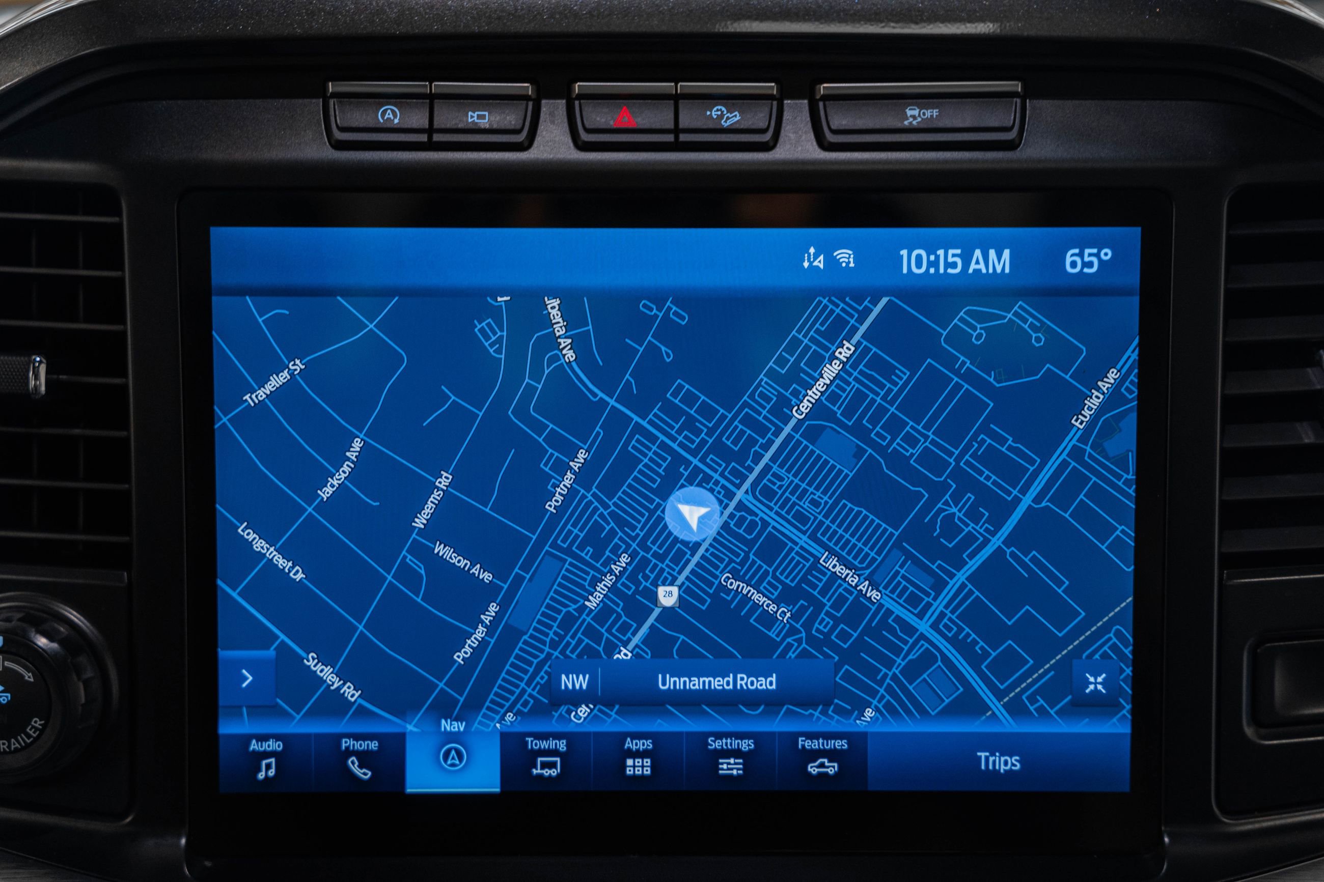 Certified 2021 Ford F150 Lariat w/ Equipment Group 502A High image 29