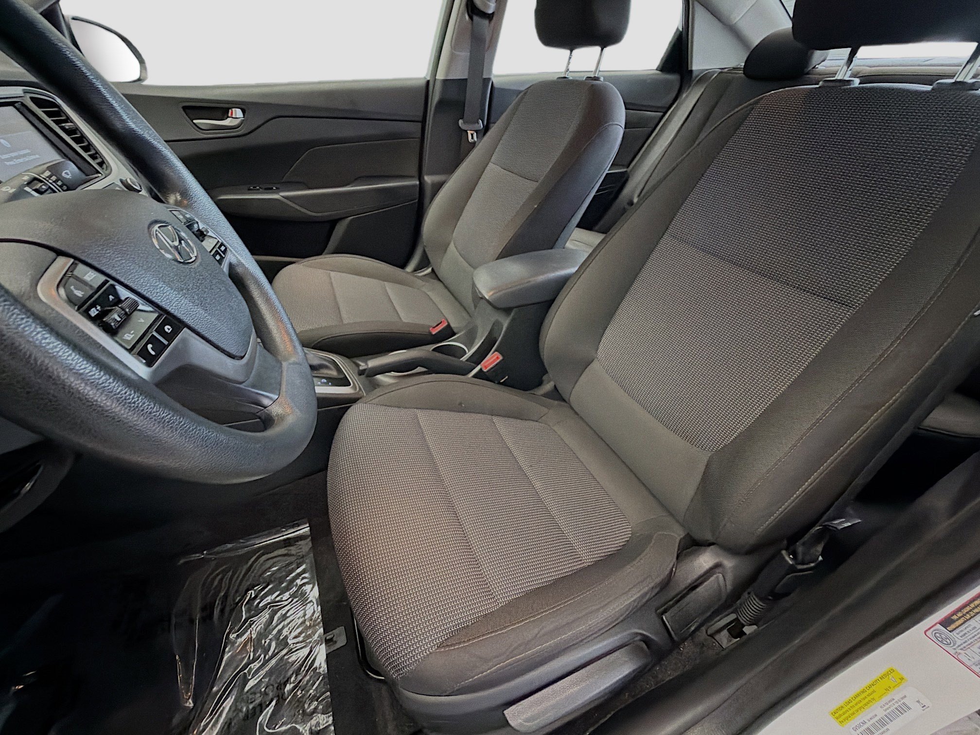 Used 2022 Hyundai Accent SEL FWD image 11