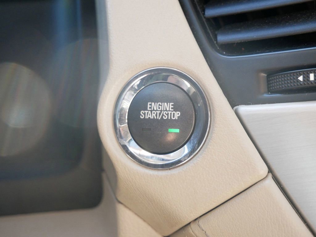 Used 2018 GMC Yukon Denali w/ Denali Ultimate Package AWD/4WD image 28