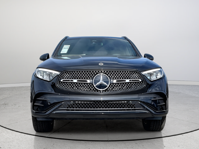 New 2025 Mercedes-Benz GLC 350e 4MATIC image 2