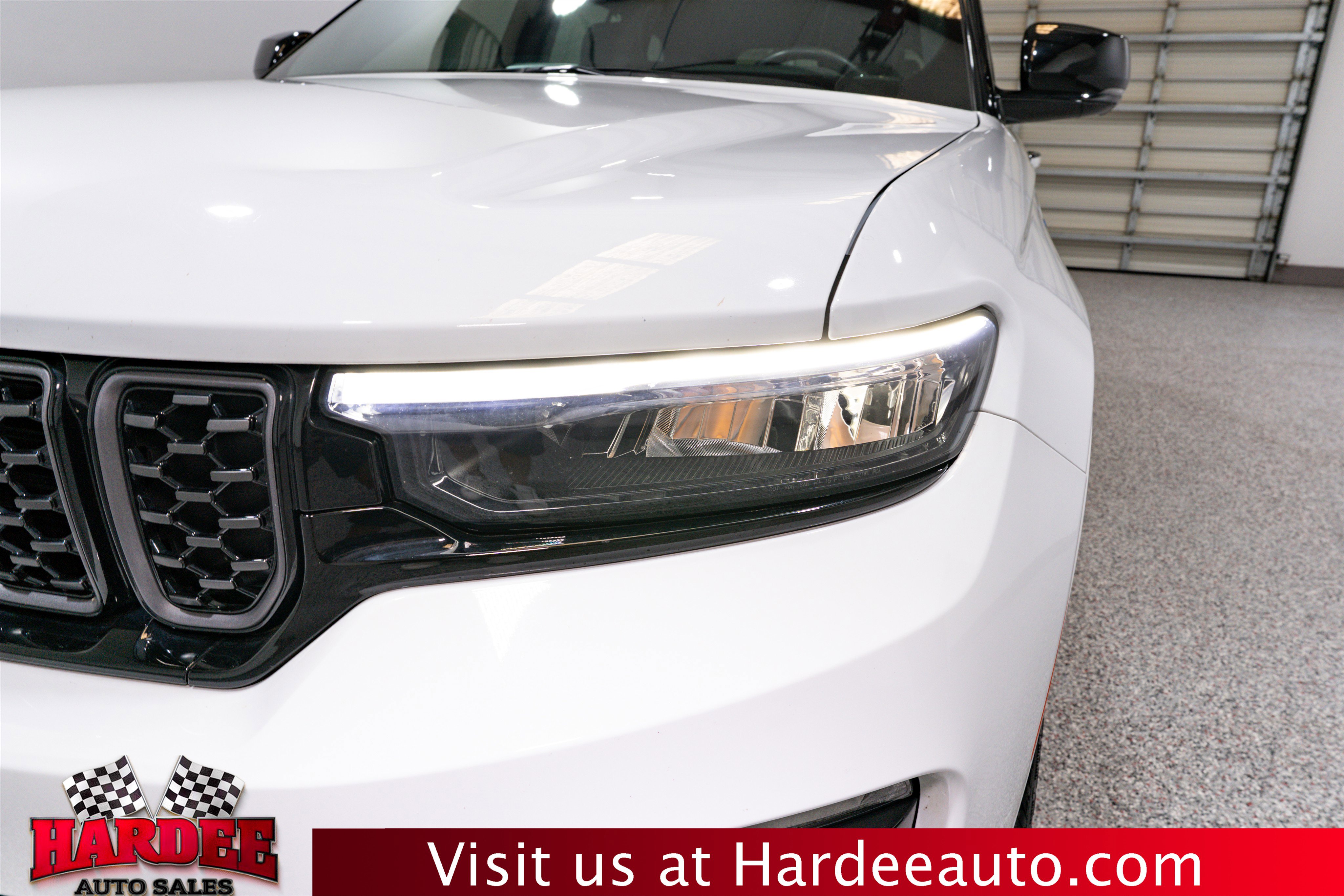 Used 2023 Jeep Grand Cherokee Summit w/ High Altitude Package image 8