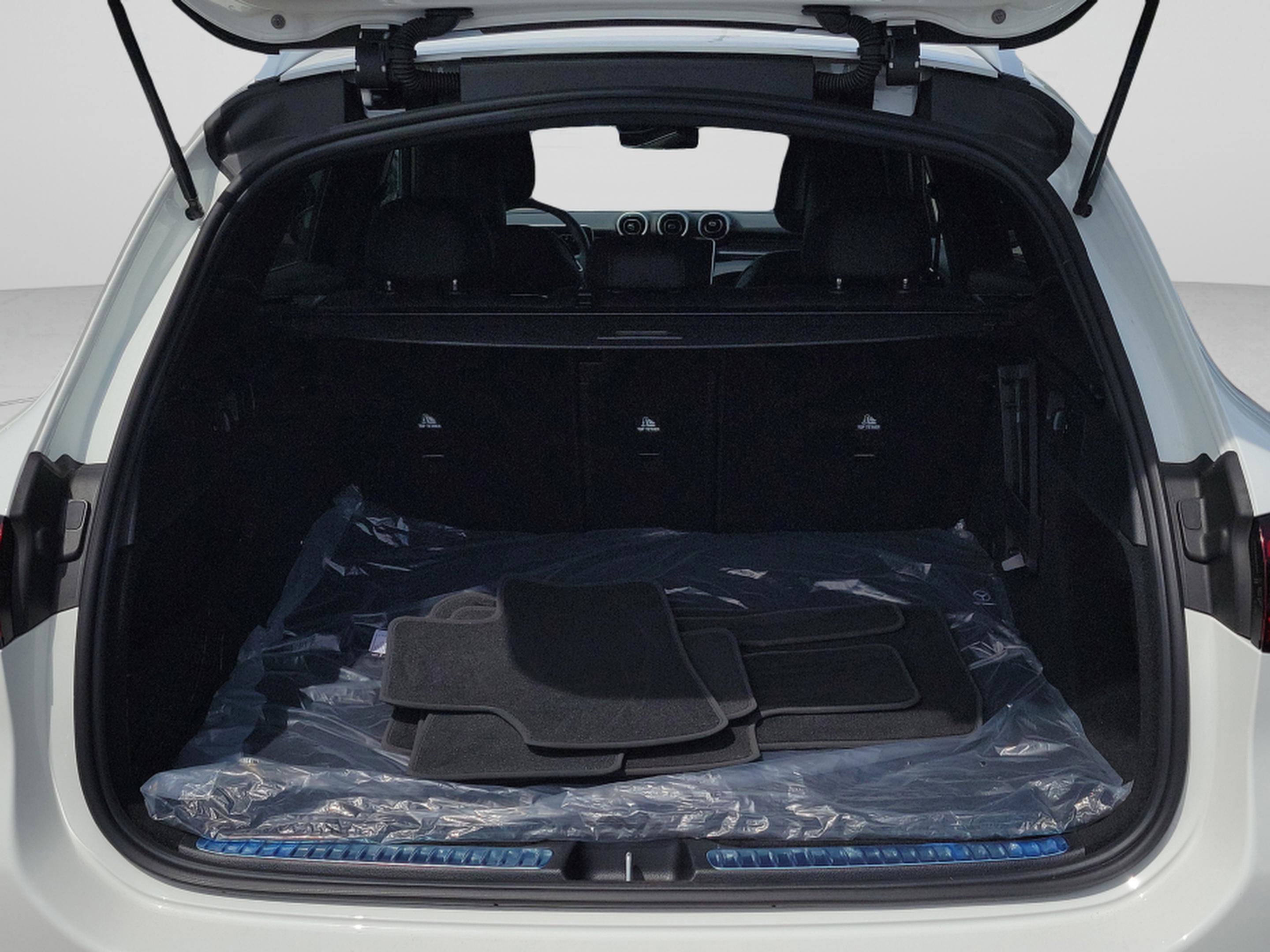 Certified 2026 Mercedes-Benz GLC 300 4MATIC image 5