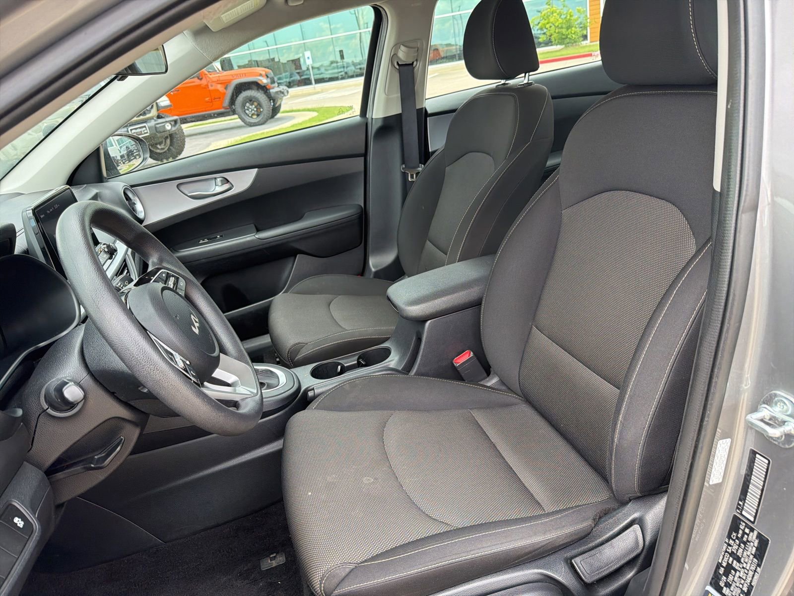 Used 2024 Kia Forte LXS FWD image 4