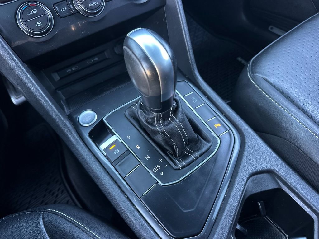 Used 2021 Volkswagen Tiguan SE R-Line image 22