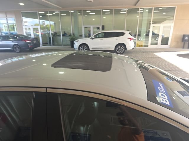 Used 2019 Lincoln MKZ Reserve image 3