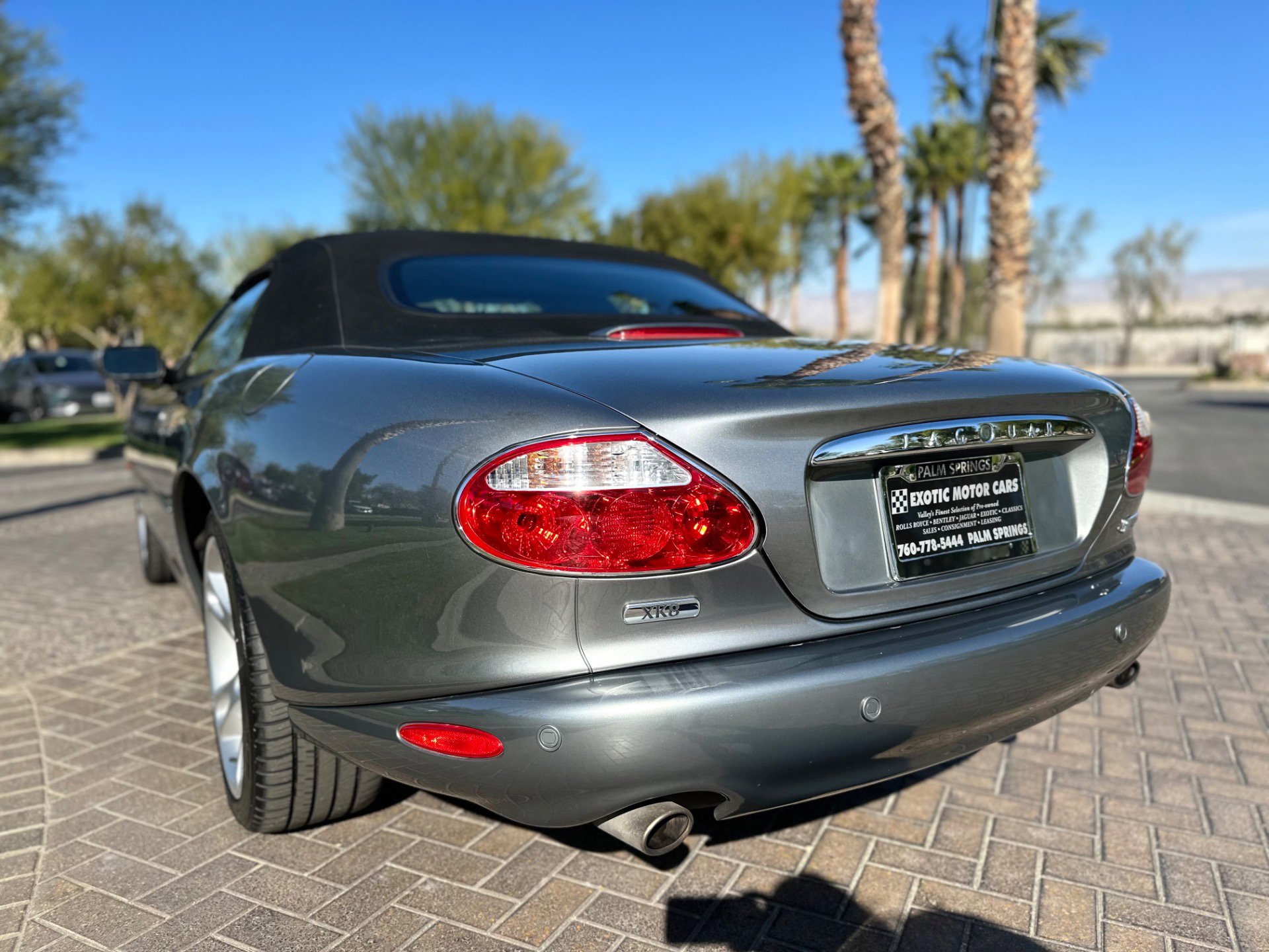 Used 2003 Jaguar XK8 Convertible image 8